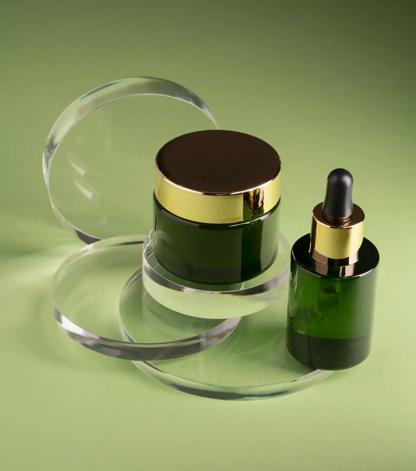 Exposición de productos de skincare de cosmetica natural
